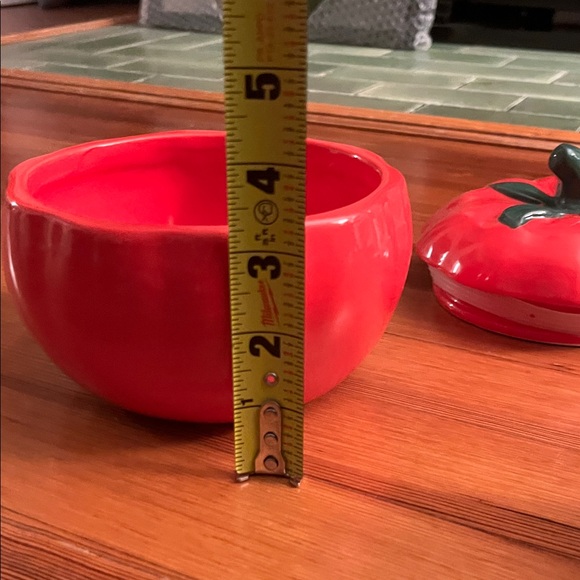 Red Tomato Ceramic Container - Picture 8 of 9
